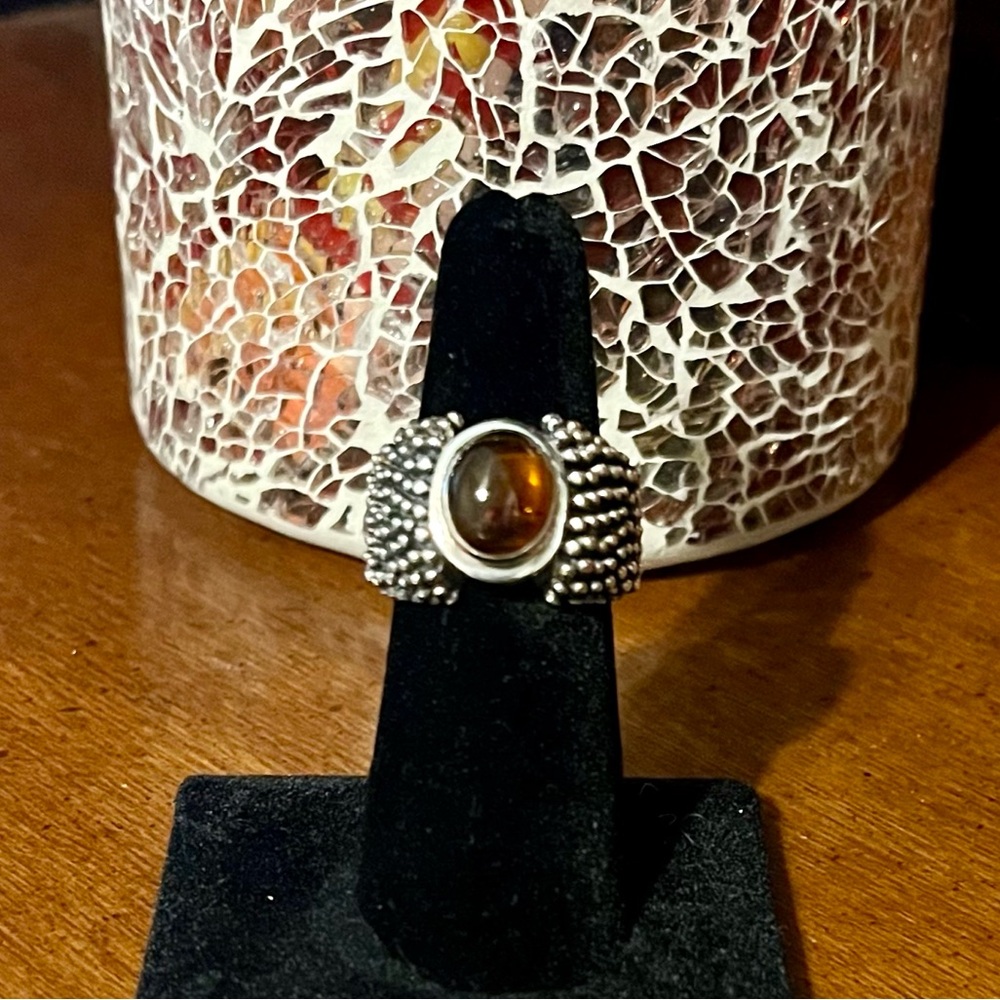 Silpada Beaded Sterling Silver Amber Ring
Size 7 R0893